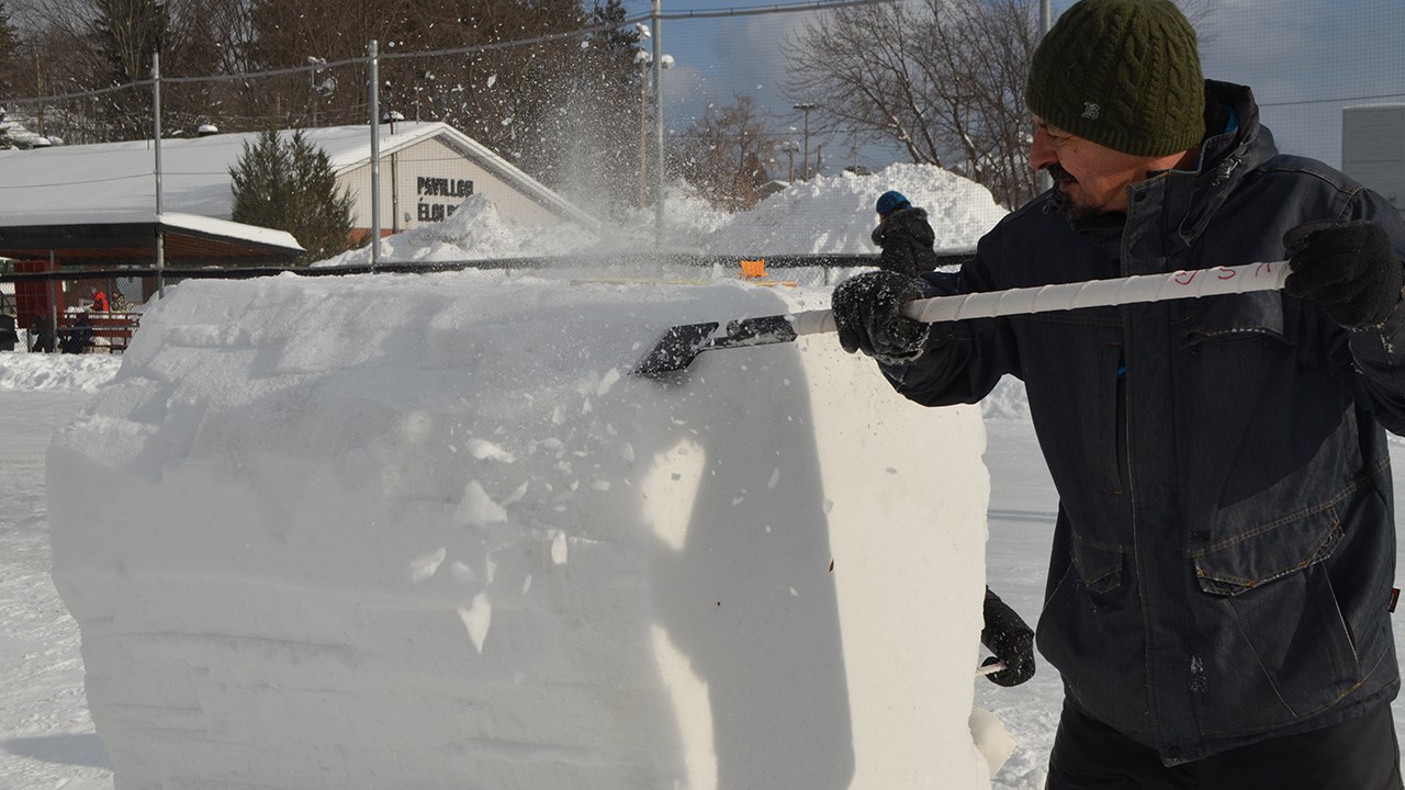 Festival de sculptures sur neige : qui remportera la 19e édition ?