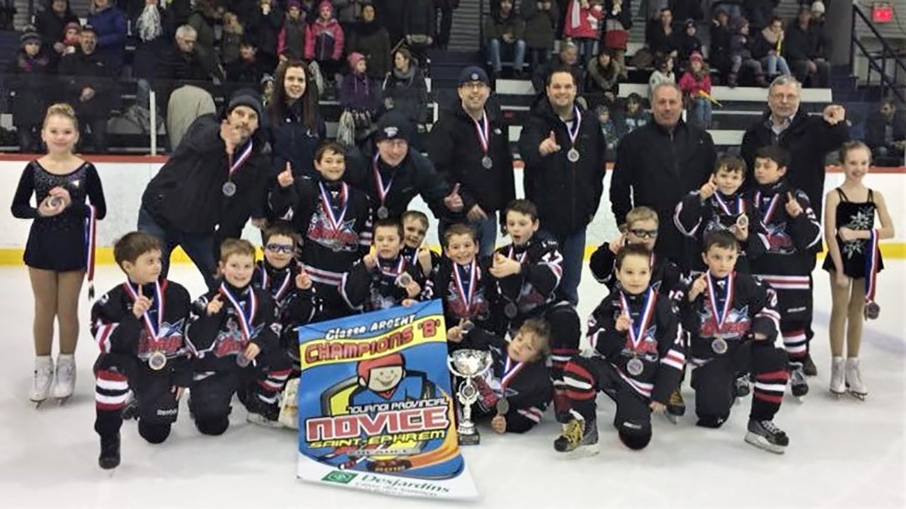 Le Garaga Novice B1 a remporté le tournoi provincial de Saint-Éphrem dans la classe « argent ».