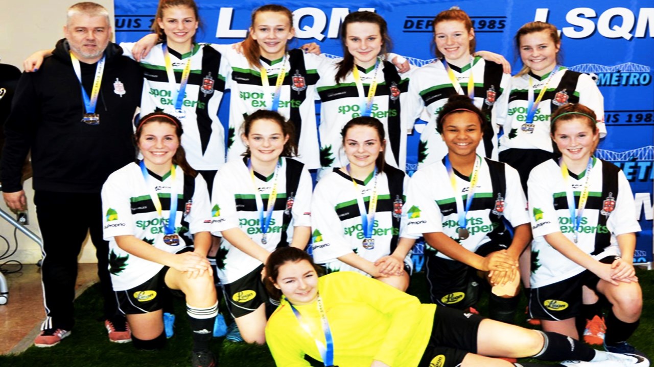 L'équipe féminine AA des moins de 15 ans de l'Ascalon Saint-Georges.