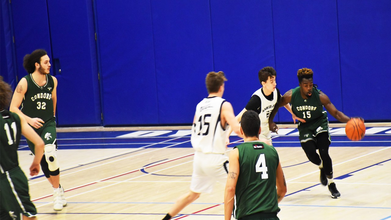 L’équipe de basketball des Condors s'incline devant les Dynamiques de Ste-Foy