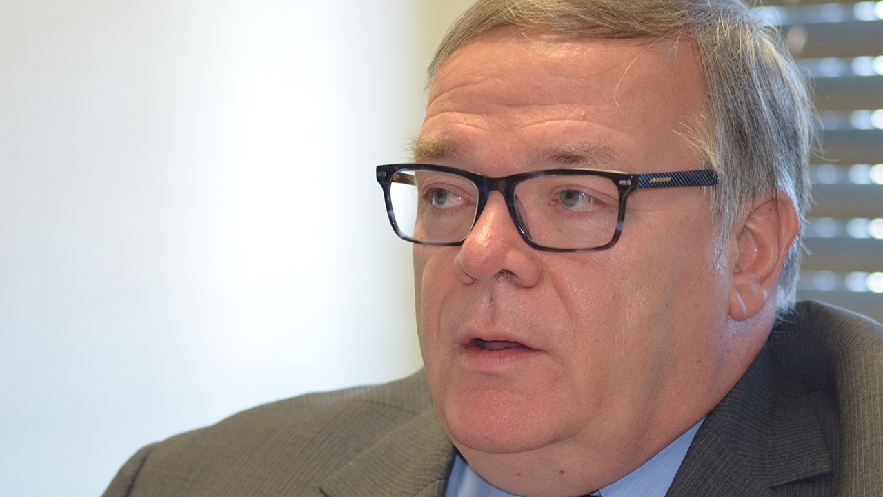 « Il faut comprendre qu’ils ne viennent pas voler un emploi, mais combler un besoin d’entreprise qui va faire en sorte que l’entreprise va pouvoir maintenir ses activités. » - Luc Provençal.
 
