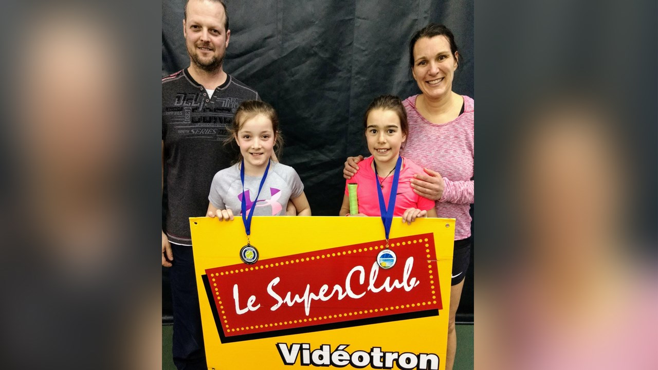 Le Tennis Beauce organisait, ce dimanche 25 mars, son tournoi parents-enfants Vidéotron