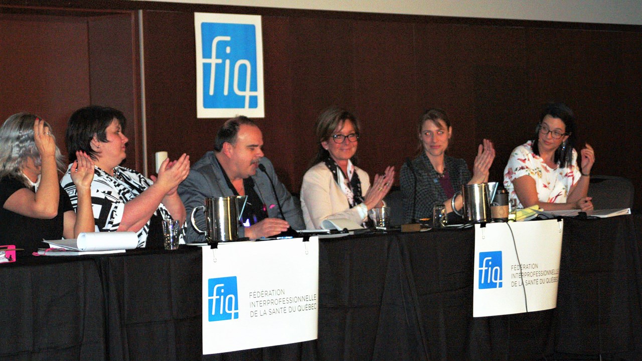 Une assemblée de la FIQ – Syndicat des professionnelles en soins de Chaudière-Appalaches a eu lieu lors du mardi 27 mars 2018, au Centre de congrès et d'expositions de Lévis. Pour l'occasion, un total de 1076 professionnelles en soins étaient présentes.