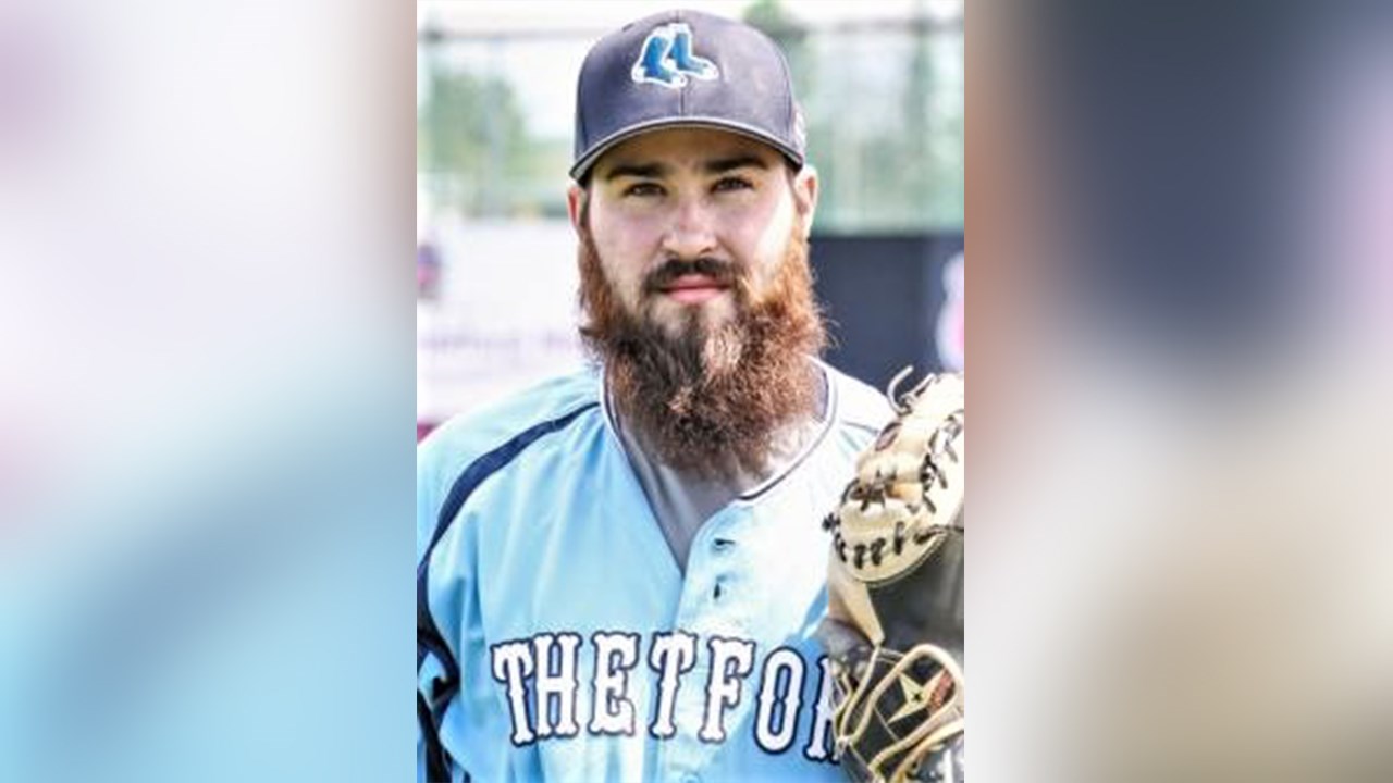 Jimmy Montambault, originaire de Québec, détient un bon bagage de baseball. Il a évolué pendant deux saisons dans la Ligue de Baseball Junior Élite du Québec pour les Castors CDE de Charlesbourg en 2014 et 2015, avant de continuer sa carrière senior avec les Blue Sox de Thetford Mines en 2016 et en 2017.