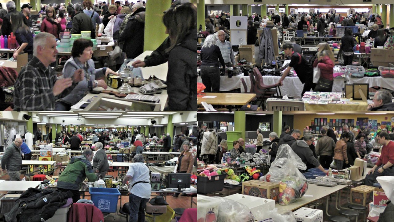 Dans cette capsule d'Hier à aujourd'hui avec Normand DeLessard, Normand présente des images du méga marché aux puces au profit du bal des finissants des élèves de cinquième secondaire de la polyvalente Saint-Georges, qui s'est déroulé lors du dimanche 15 avril 2018, de 9 h à 16 h.