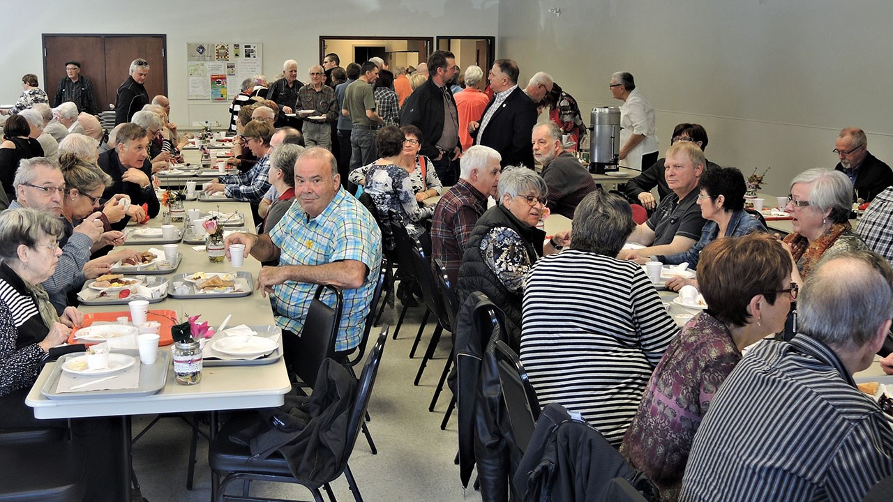 Quelque 300 personnes étaient réunies pour le brunch-bénéfice au profit des Créativités beauceronnes lors du dimanche 22 avril 2018.