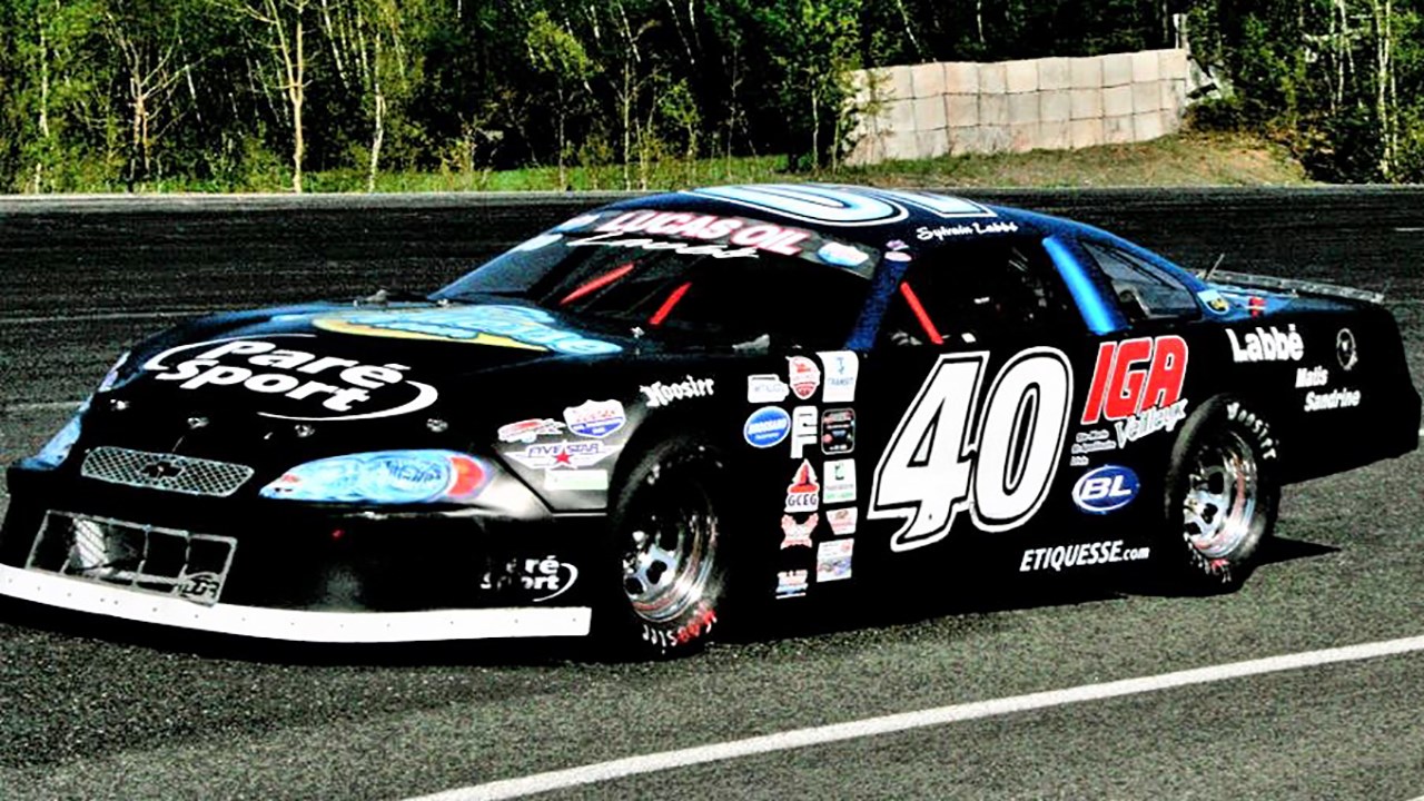 Le pilote automobile de Saint-Joseph-de-Beauce, le numéro 40 Sylvain Labbé, sera de retour cette saison pour une 12e année avec la série Sportsman Québec Lucas Oil.