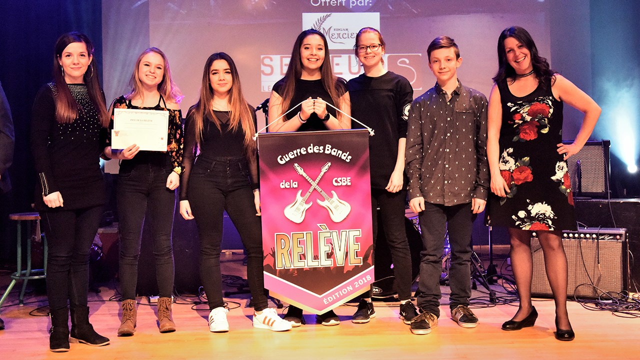 Trycia Turcotte (juge), Emmy Bolduc, Marie-Kim Gendron-Rancourt, Laurence Padre, Audrey Dulac, Jérémy Giroux et Véronique Guay (enseignante) 
