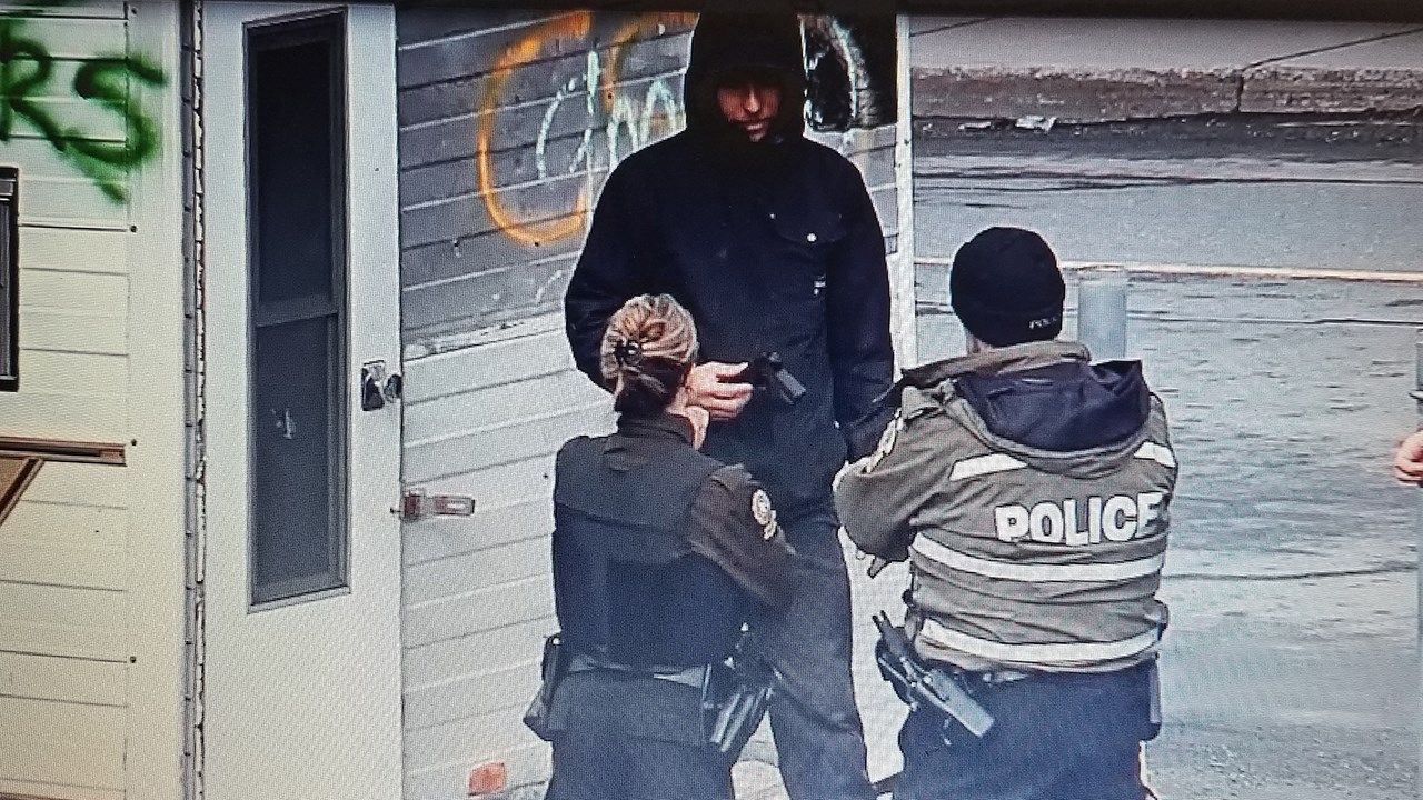 Conflit de travail chez GM : un gréviste a présenté une fausse arme