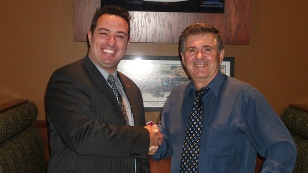 Stéphane Rouleau, président, et Carol Poulin, ex-président.