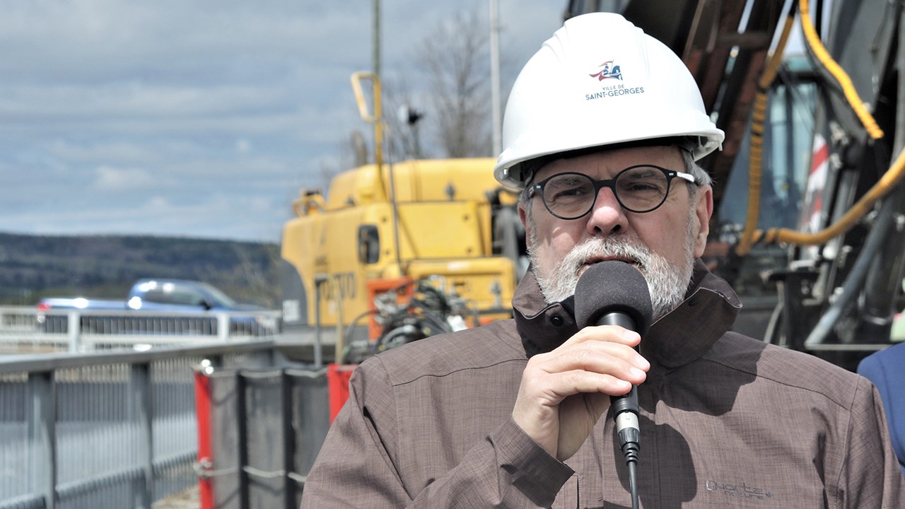 Claude Morin, maire de la Ville de Saint-Georges.