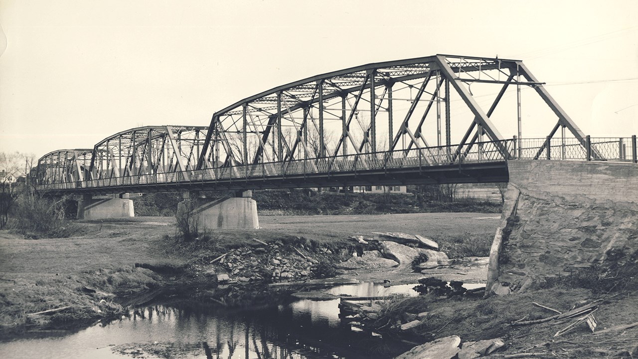 L'ANCIEN PONT FORTIER SUR LA RIVIÈRE FAMINE