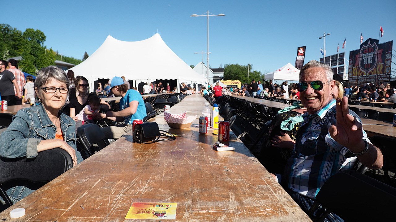 Le soleil et la population au rendez-vous pour le RibFest en Beauce