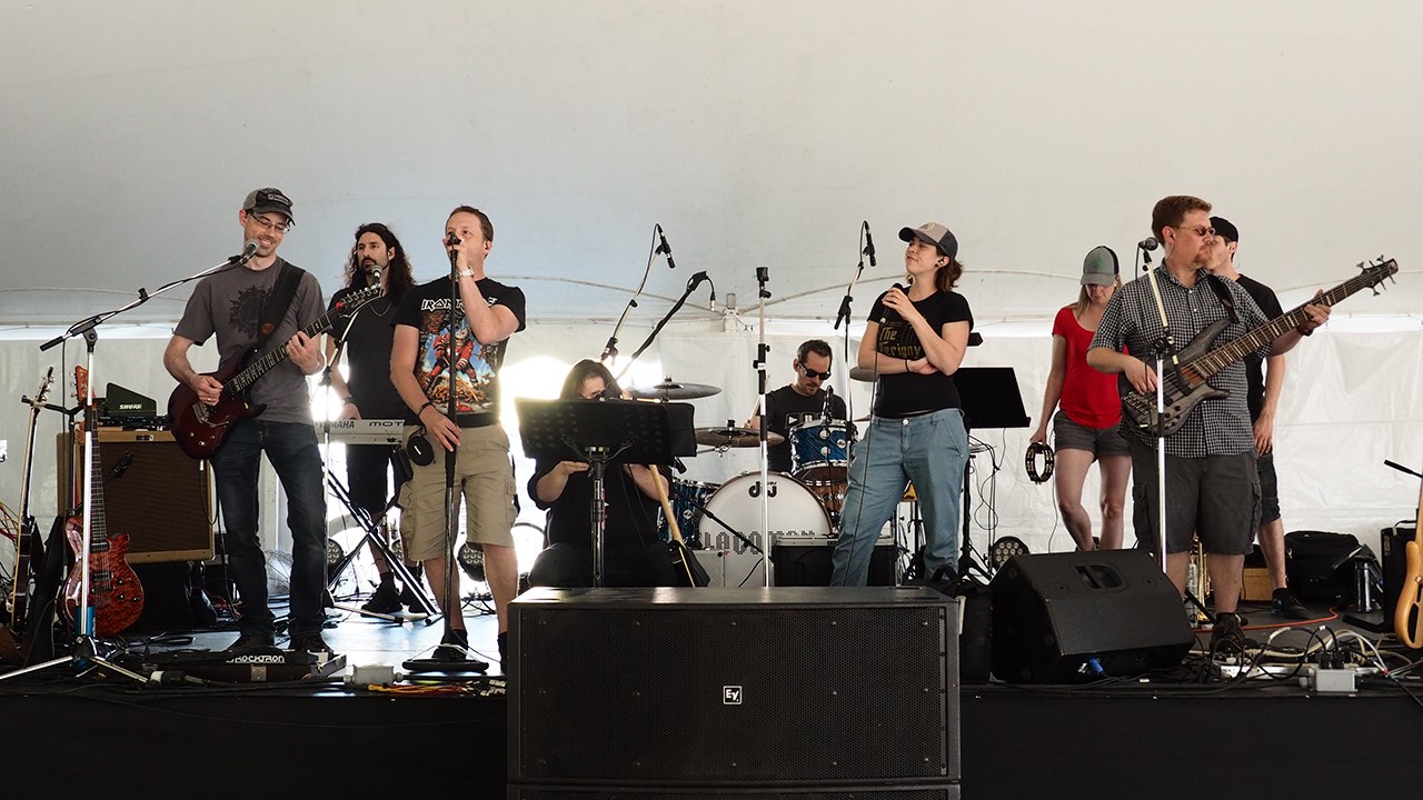 Le soleil et la population au rendez-vous pour le RibFest en Beauce
