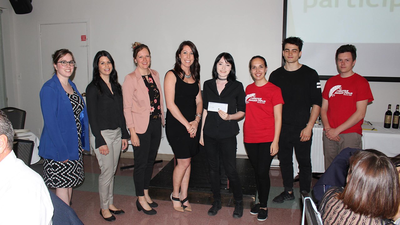Le Club Rotaract amasse 4500 $ lors de sa soirée vins et fromages