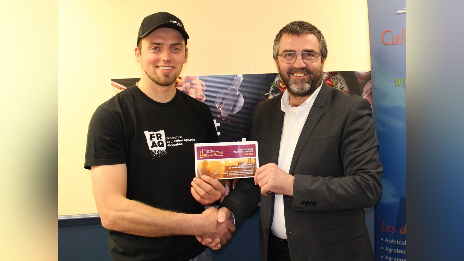 M. Rémi Busque, président de LARACA, et M. James Allen, président du CRFA.