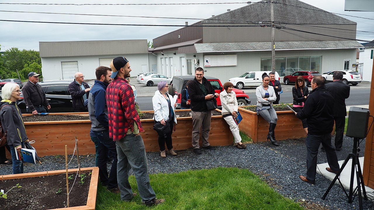 Inauguration d'un jardin communautaire à Saint-Georges