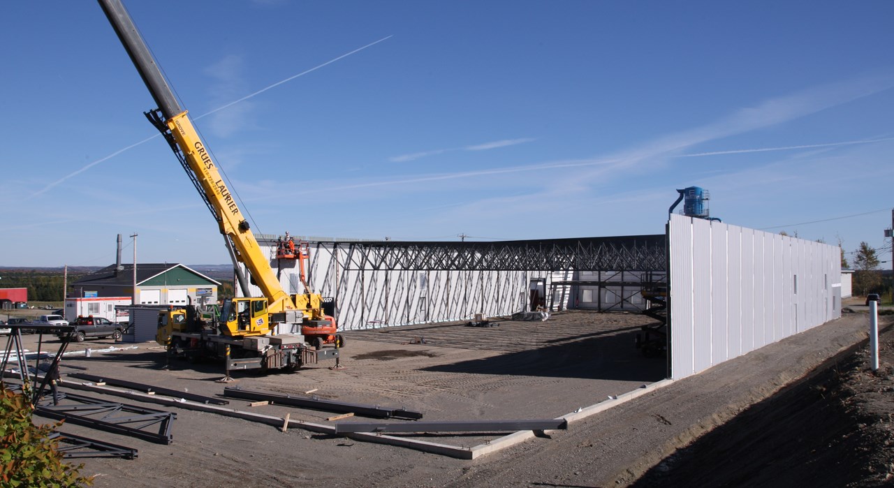 Construction de la dernière usine