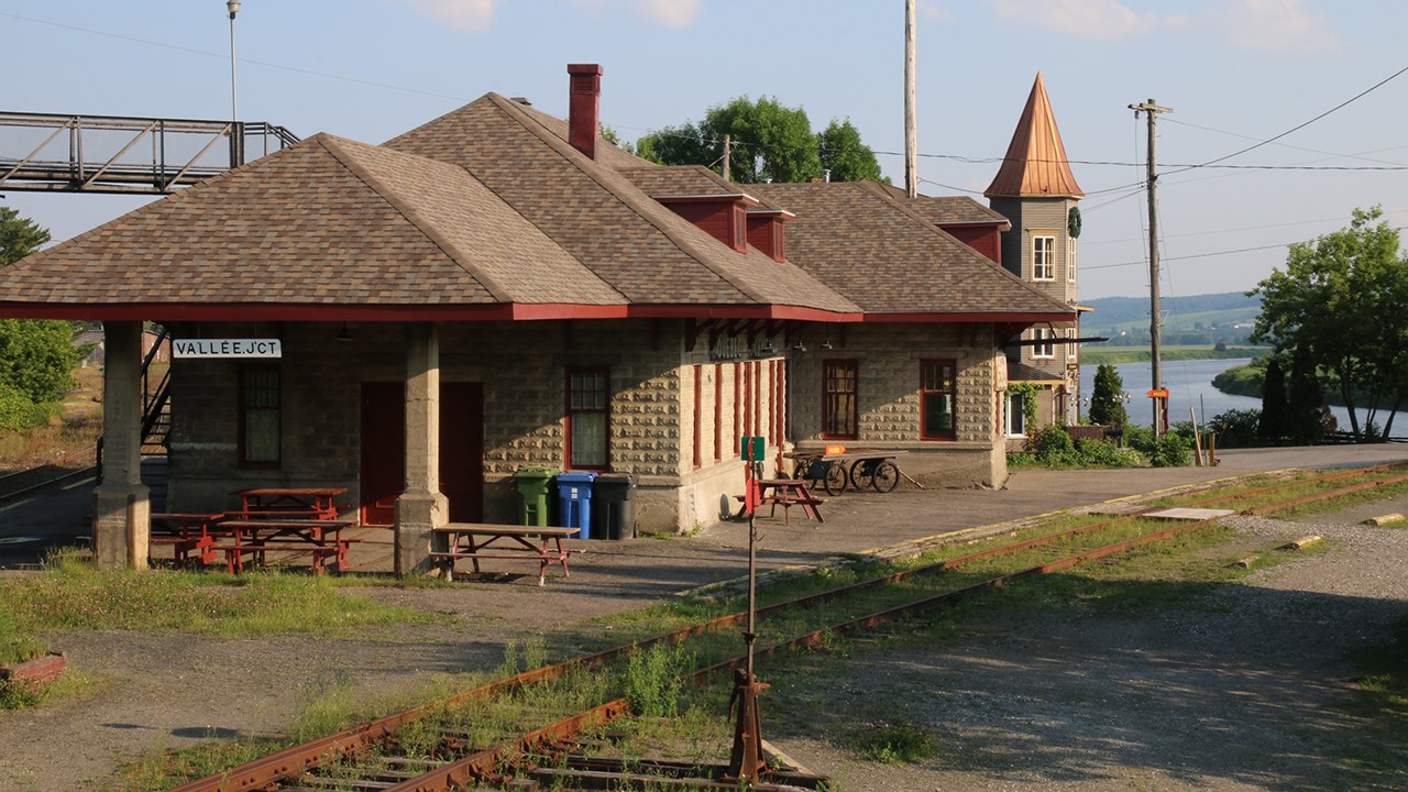 Une nouvelle exposition pour souligner les 100 ans de la gare de Vallée-Jonction