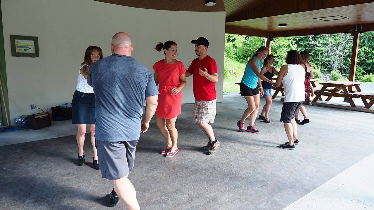 Les mardis Swing sont commencés au parc des Sept-Chutes