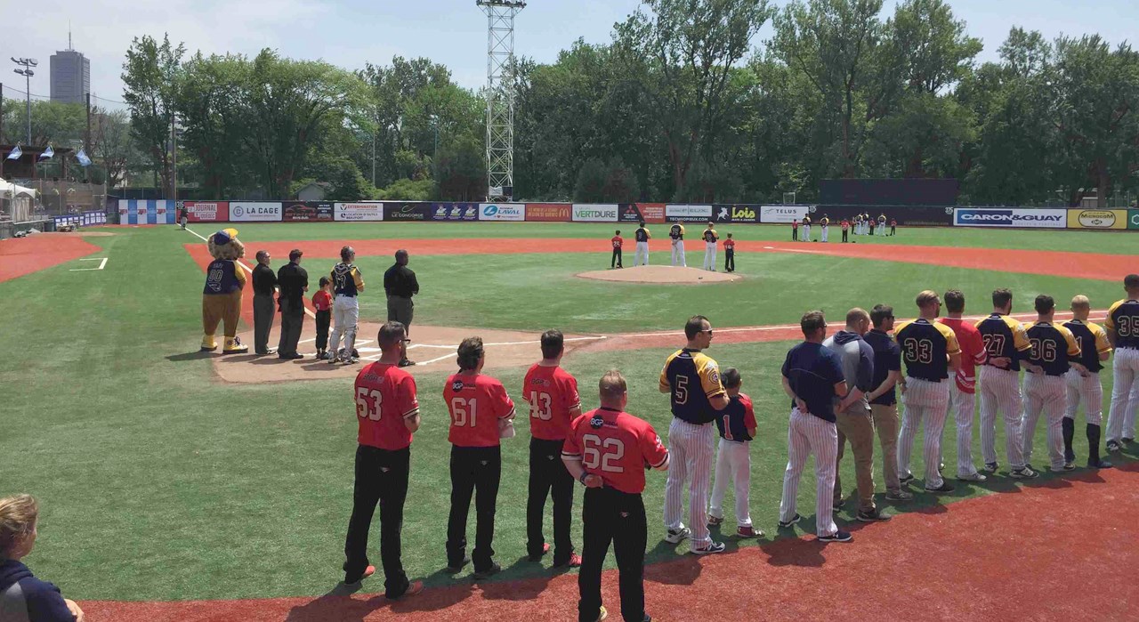Les Giants Moustiques passent une journée avec les Capitales de Québec