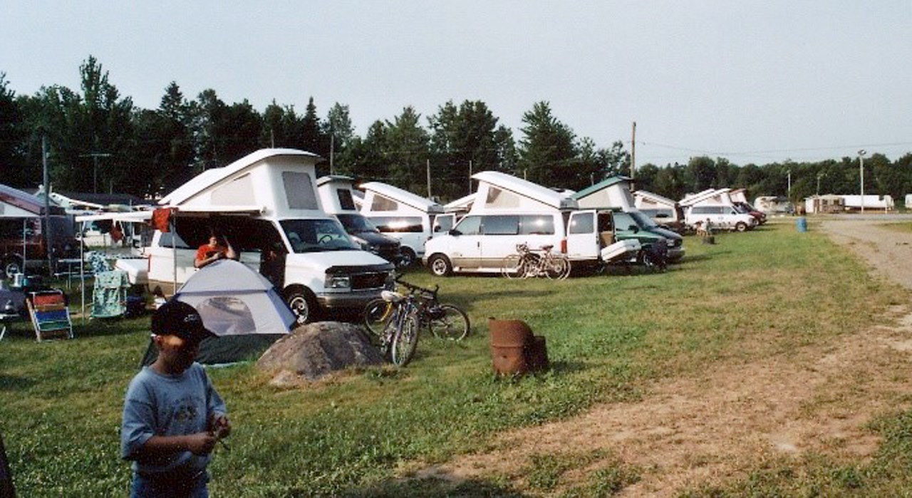 1999 : Le tout premier rassemblement de l'histoire à Scott-Jonction