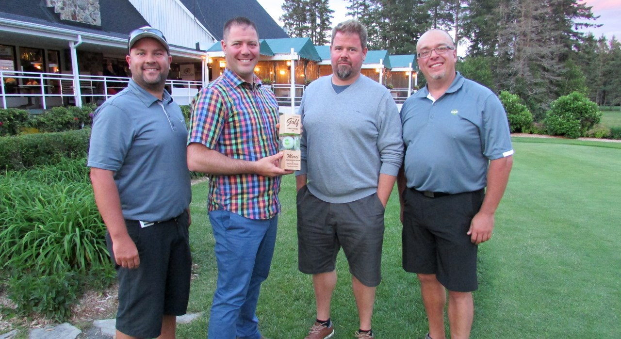 Luc Paquet de Paquet Daigle inc., Nicholas et Jean-François Drouin de l’entreprise Matra et Tony Turcotte, président du CEB