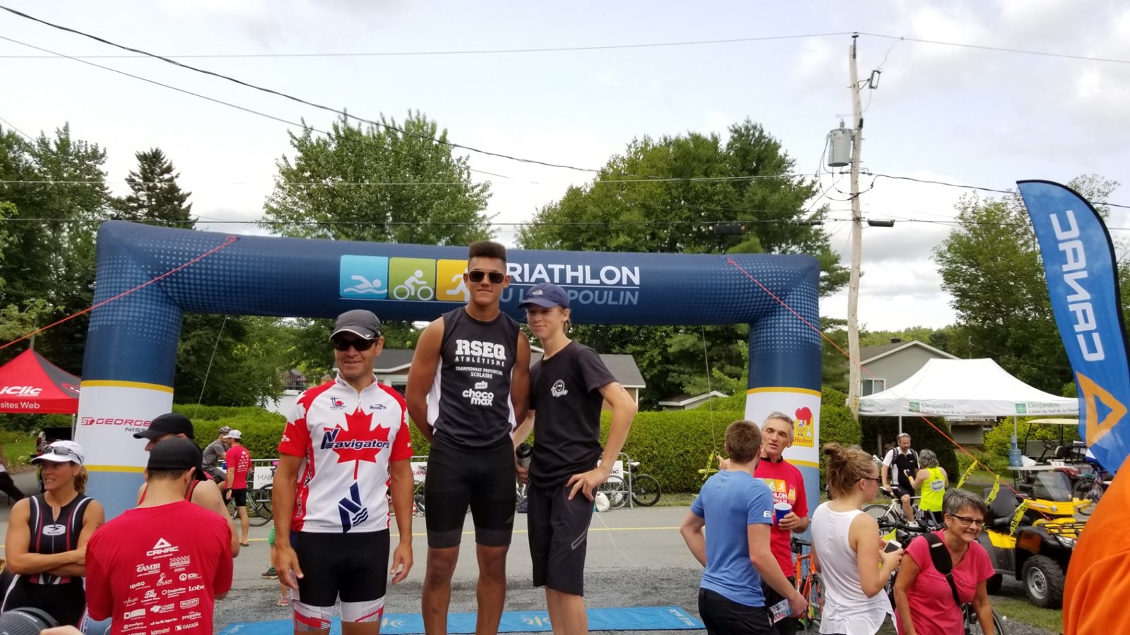 EN IMAGES | Des photos du Triathlon de Lac-Poulin