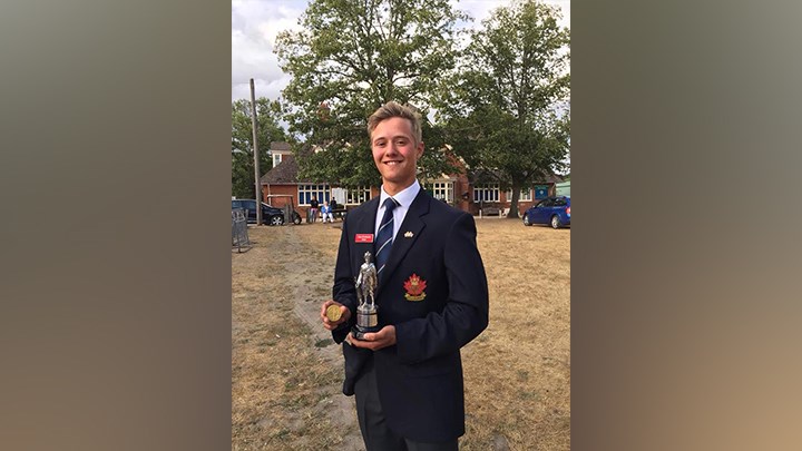 Un Cadet de Ste-Marie s'illustre en Angleterre