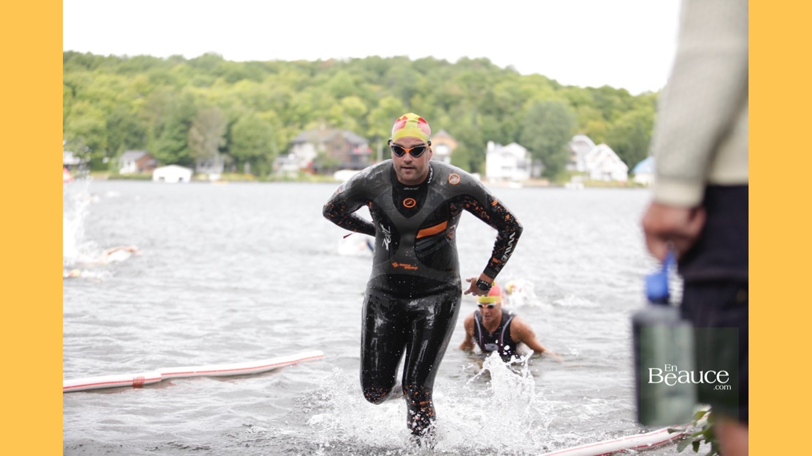 EN IMAGES : le triathlon du Lac-Poulin (partie nage)