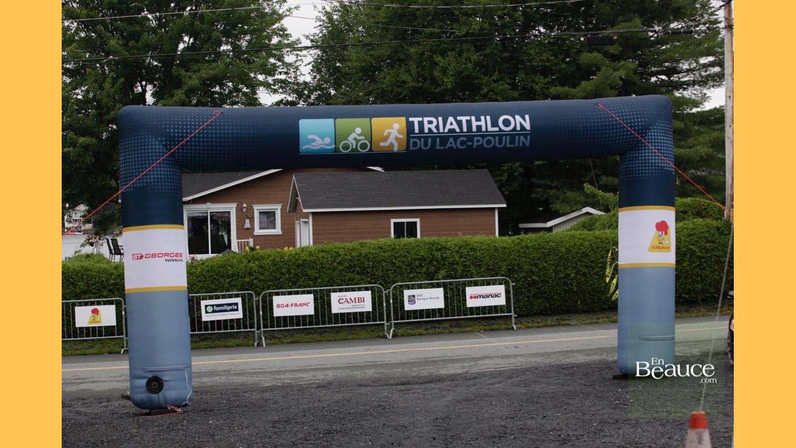 EN IMAGES : le triathlon du Lac-Poulin (partie nage)