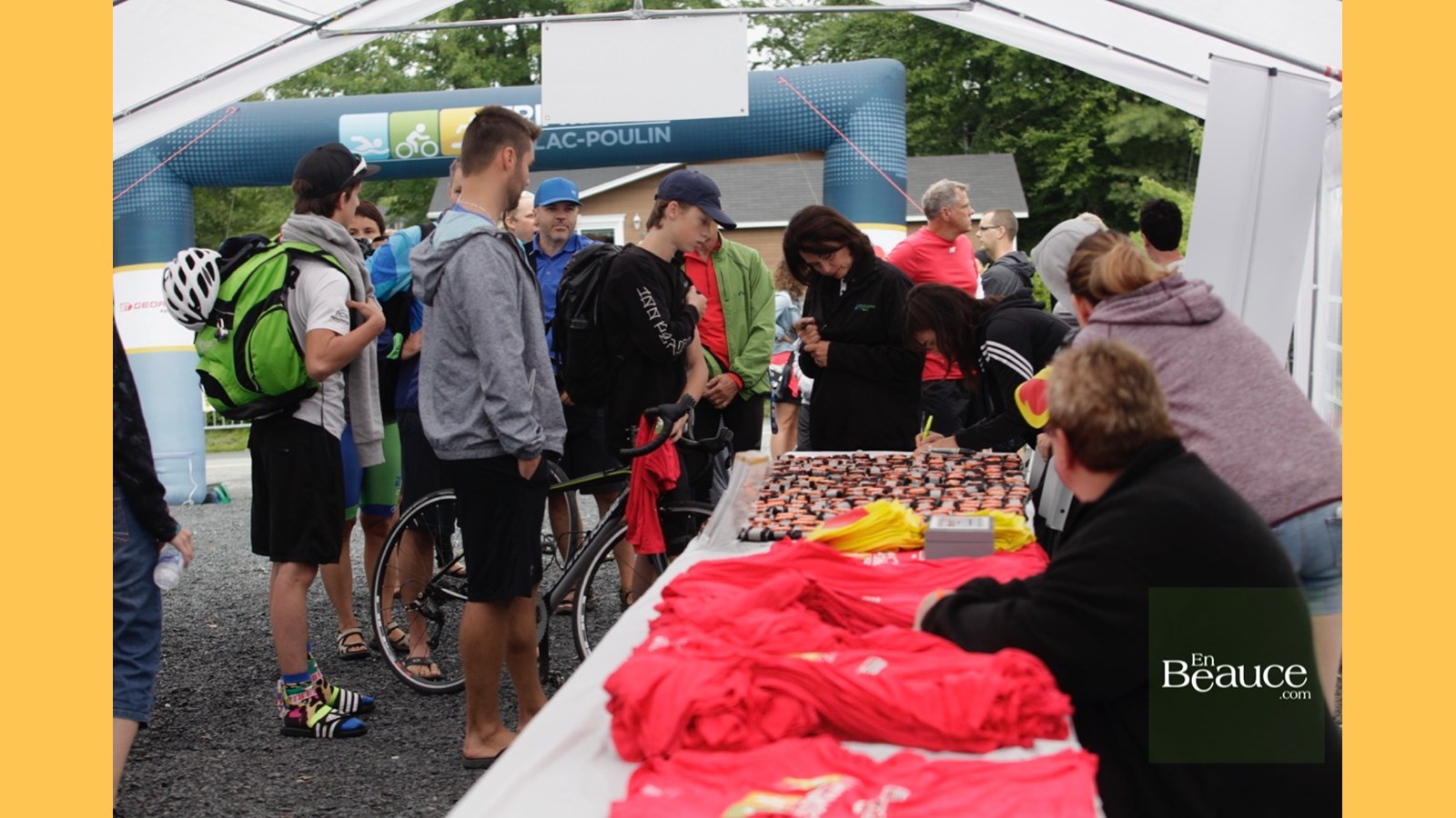 EN IMAGES : le triathlon du Lac-Poulin (partie nage)