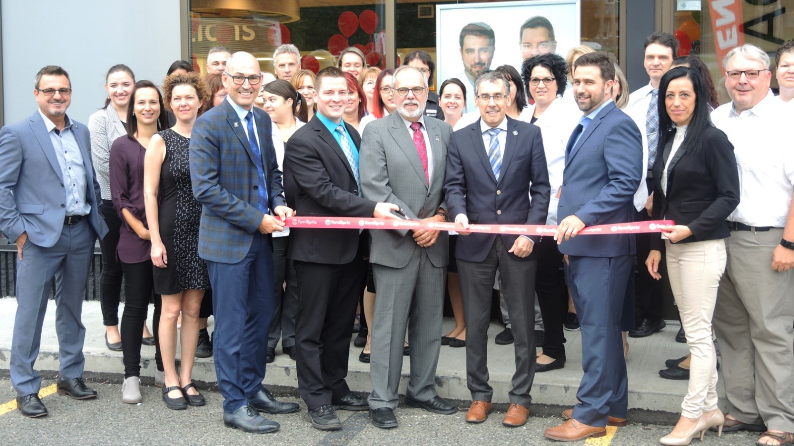 Un nouveau visage pour la pharmacie Denis Roy et Martin Leblond