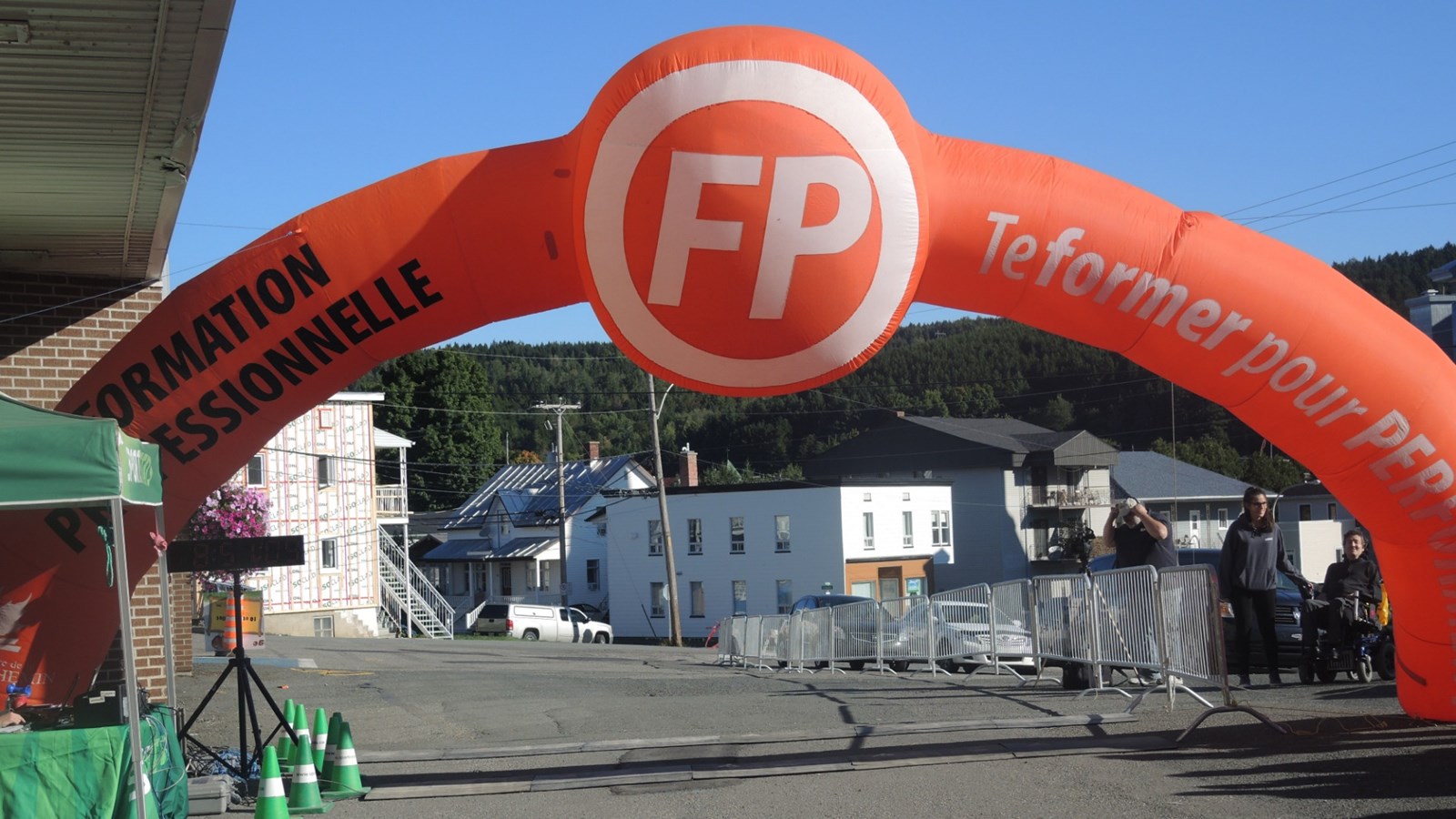 EN IMAGES | La 8e édition du Défi PSF : les premiers départs