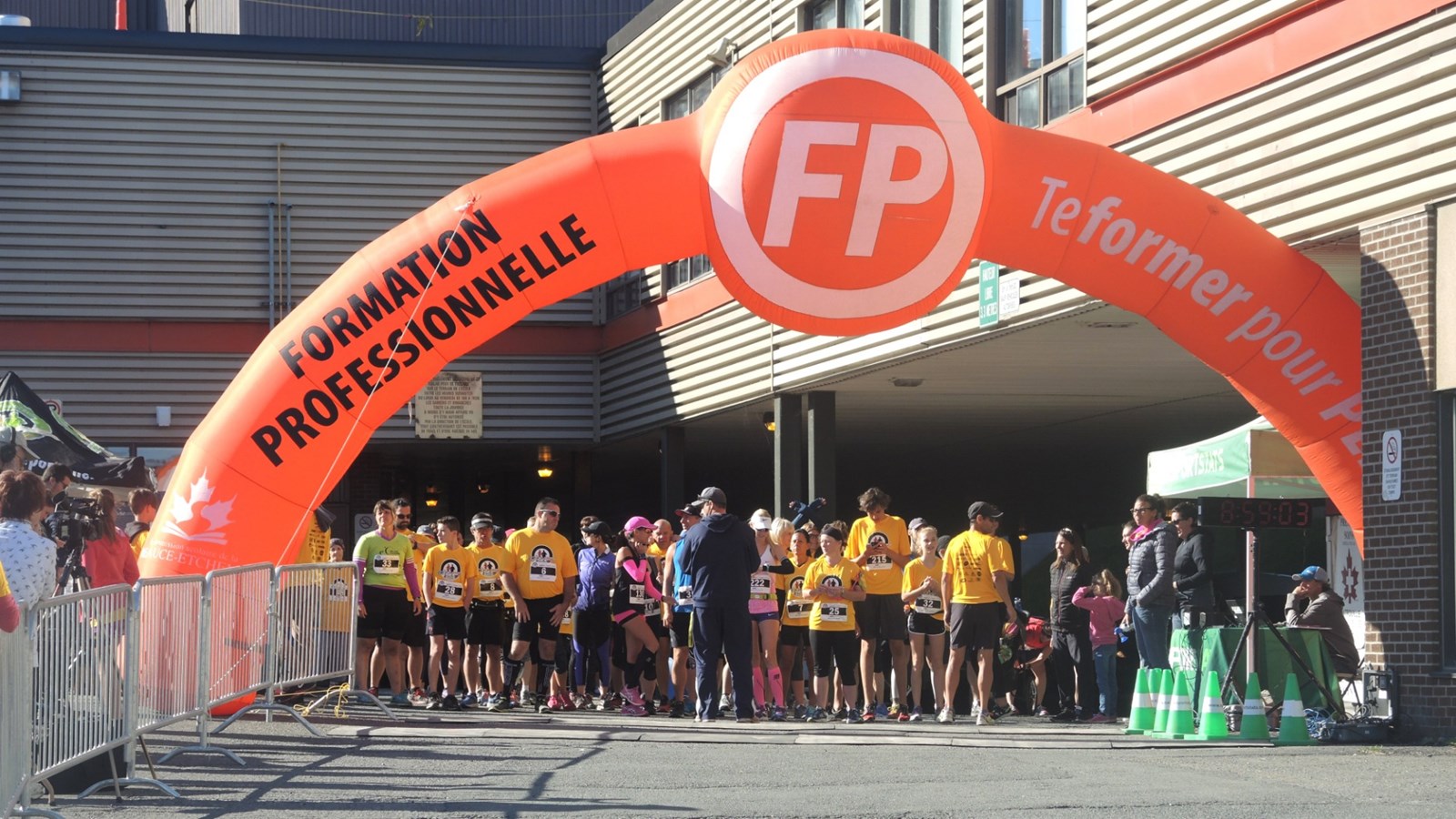 EN IMAGES | La 8e édition du Défi PSF : les premiers départs