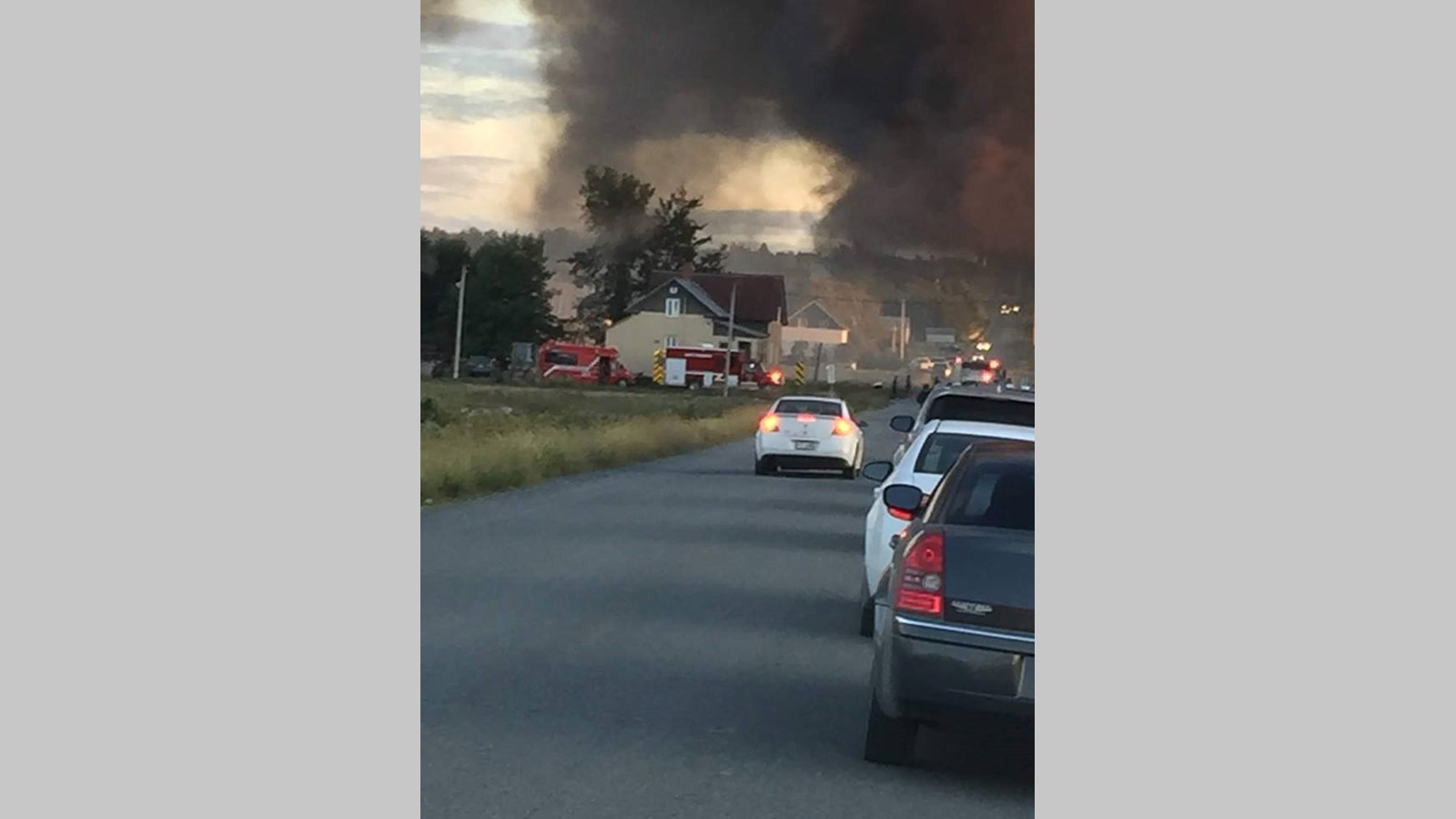 Un feu détruit un bâtiment de ferme à St-Honoré