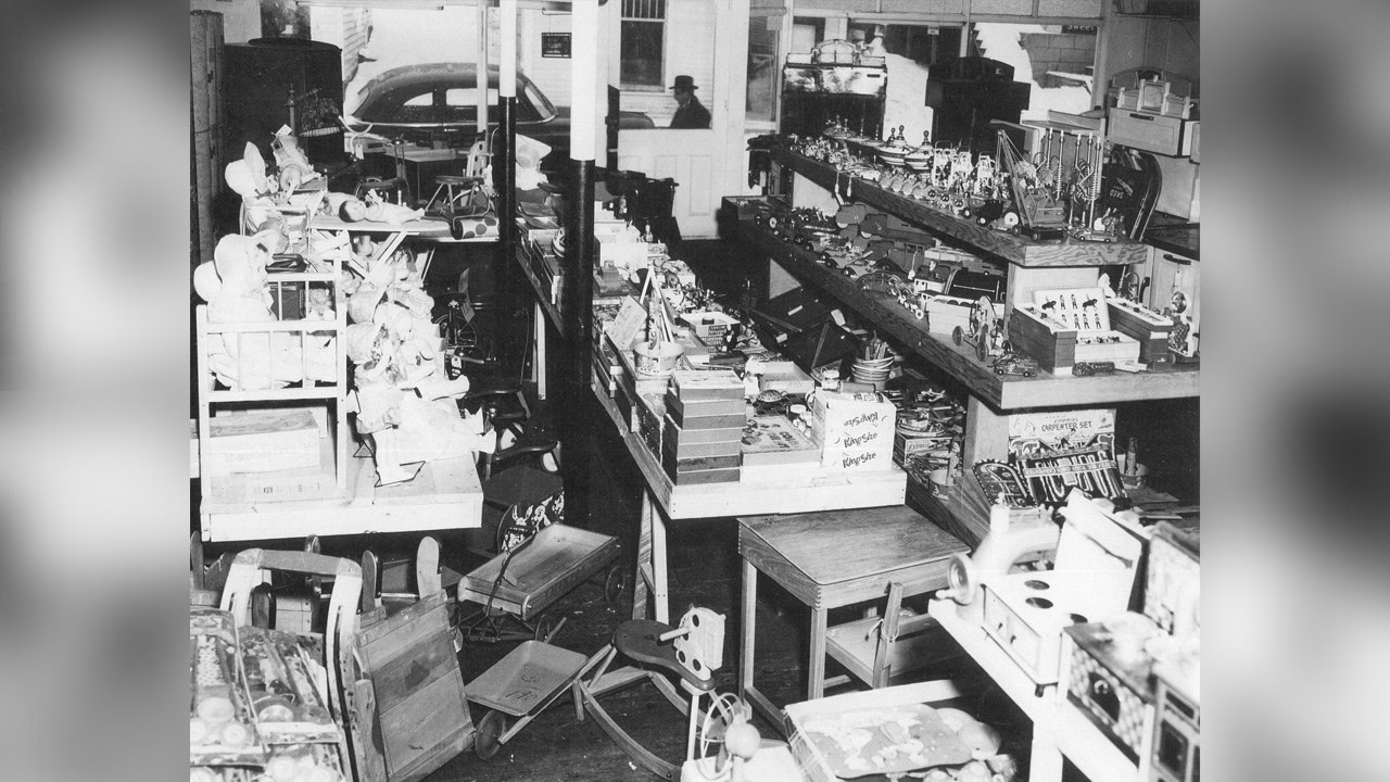 LE MAGASIN GÉNÉRAL J.-THOMAS CLICHE