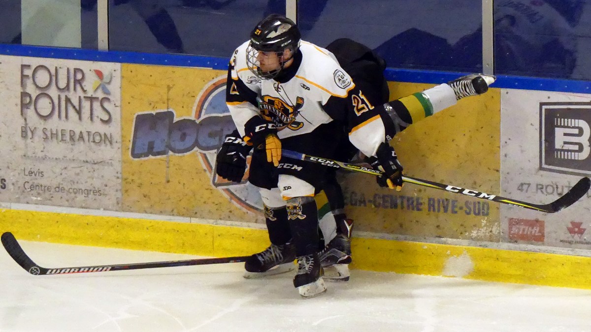 Match contre l’Intrépide de Gatineau. Photo : Ari Cambouris