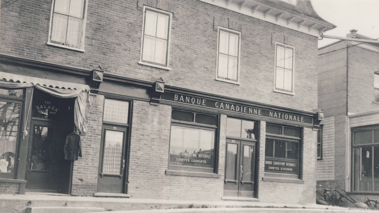L'ANCIEN HÔTEL MAGUIRE AU CENTRE-VILLE