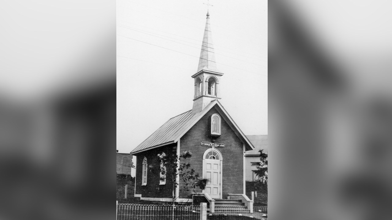 LA CHAPELLE STE-THÉRÈSE DE L'ENFANT JÉSUS