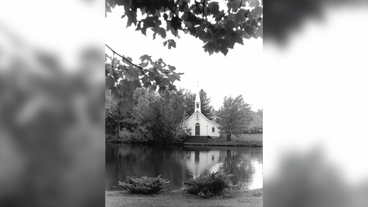 LA CHAPELLE STE-THÉRÈSE DE L'ENFANT JÉSUS