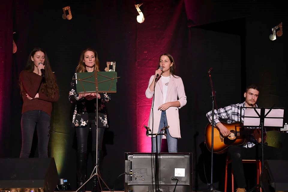 Les famille de Saint-Jules se réunissent pour une soirée magique