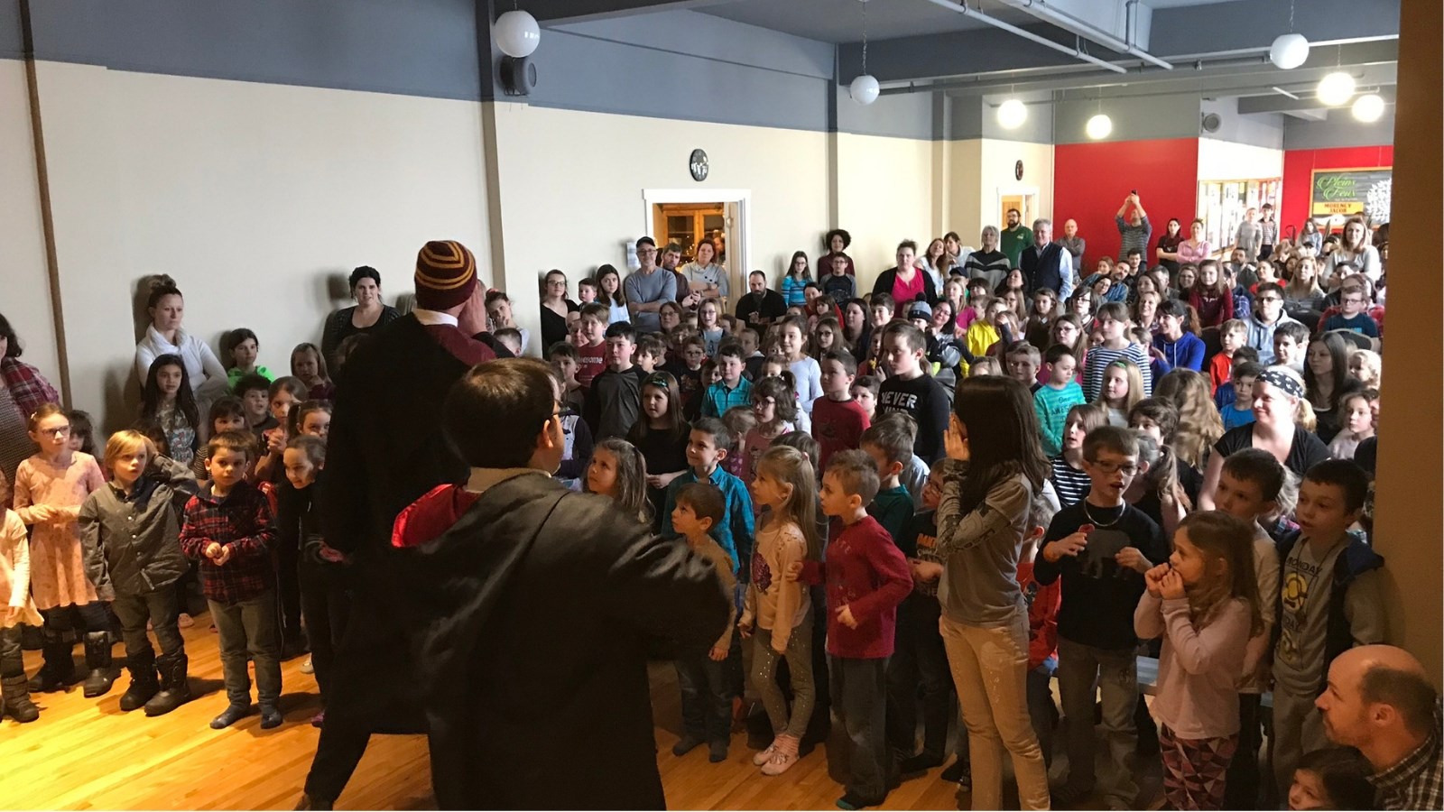 Harry Potter attire 275 personnes à la Journée de l’alphabétisation familiale
