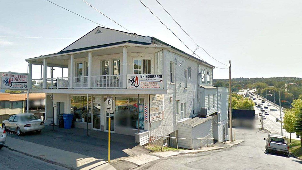 LE SALON ROGER SUR LA DEUXIÈME AVENUE