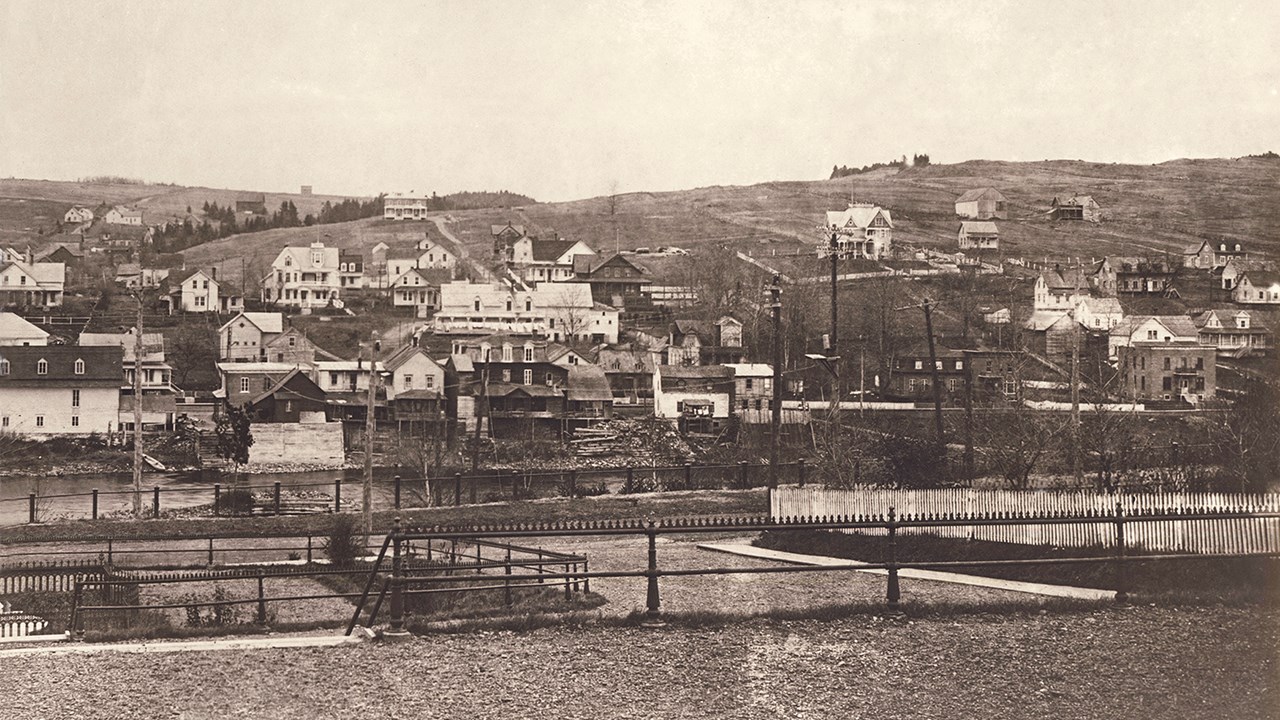 INCENDIE DÉVASTATEUR SUR LA PREMIÈRE AVENUE EN 1908