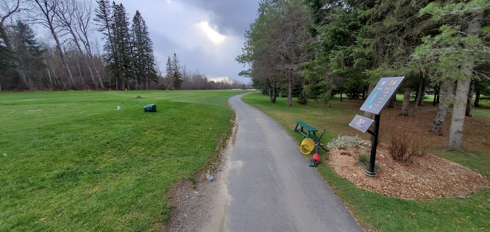 Photo-reportage : les dégâts au Club de golf Saint-Georges 