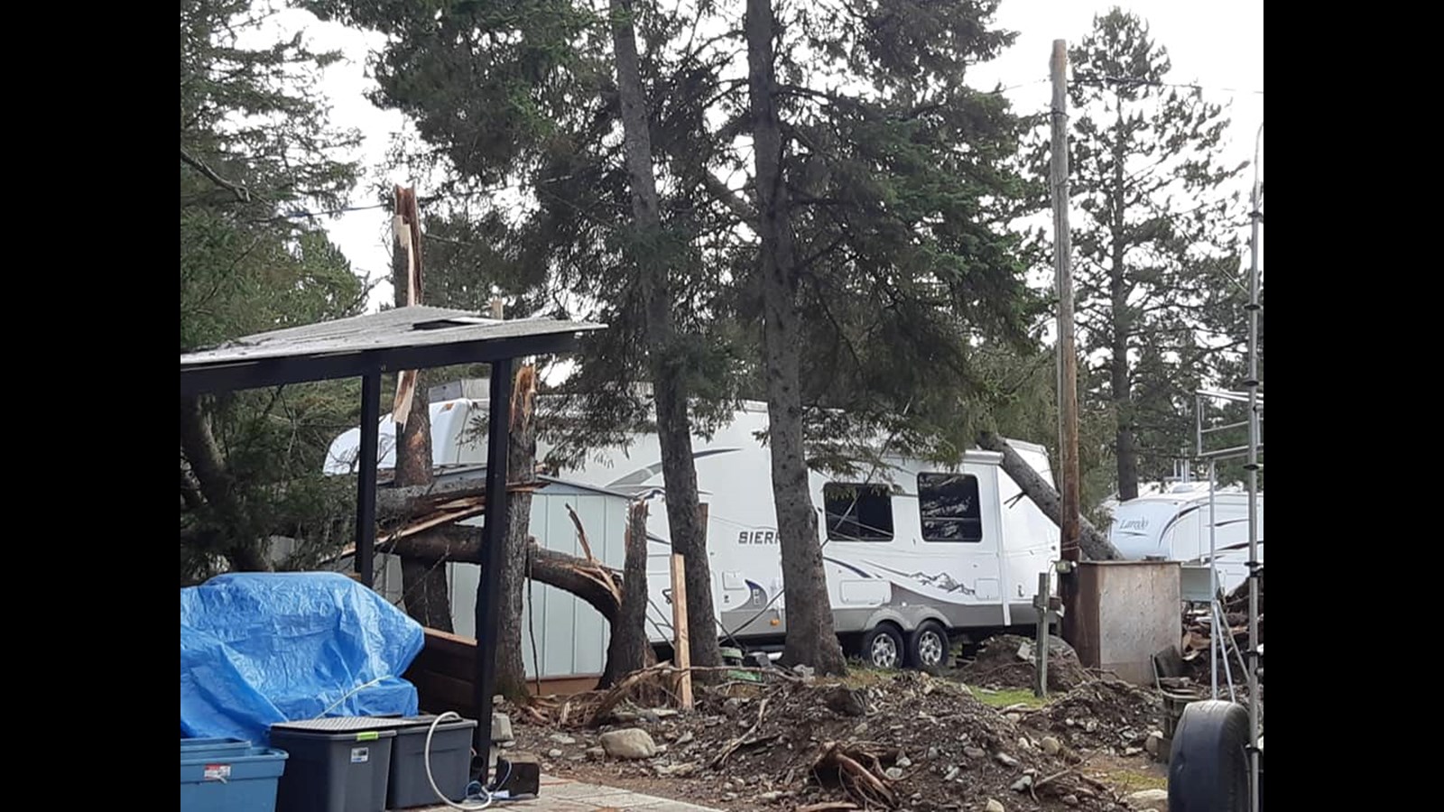 Photo-reportage : les dégats causés au camping La Roche D'or