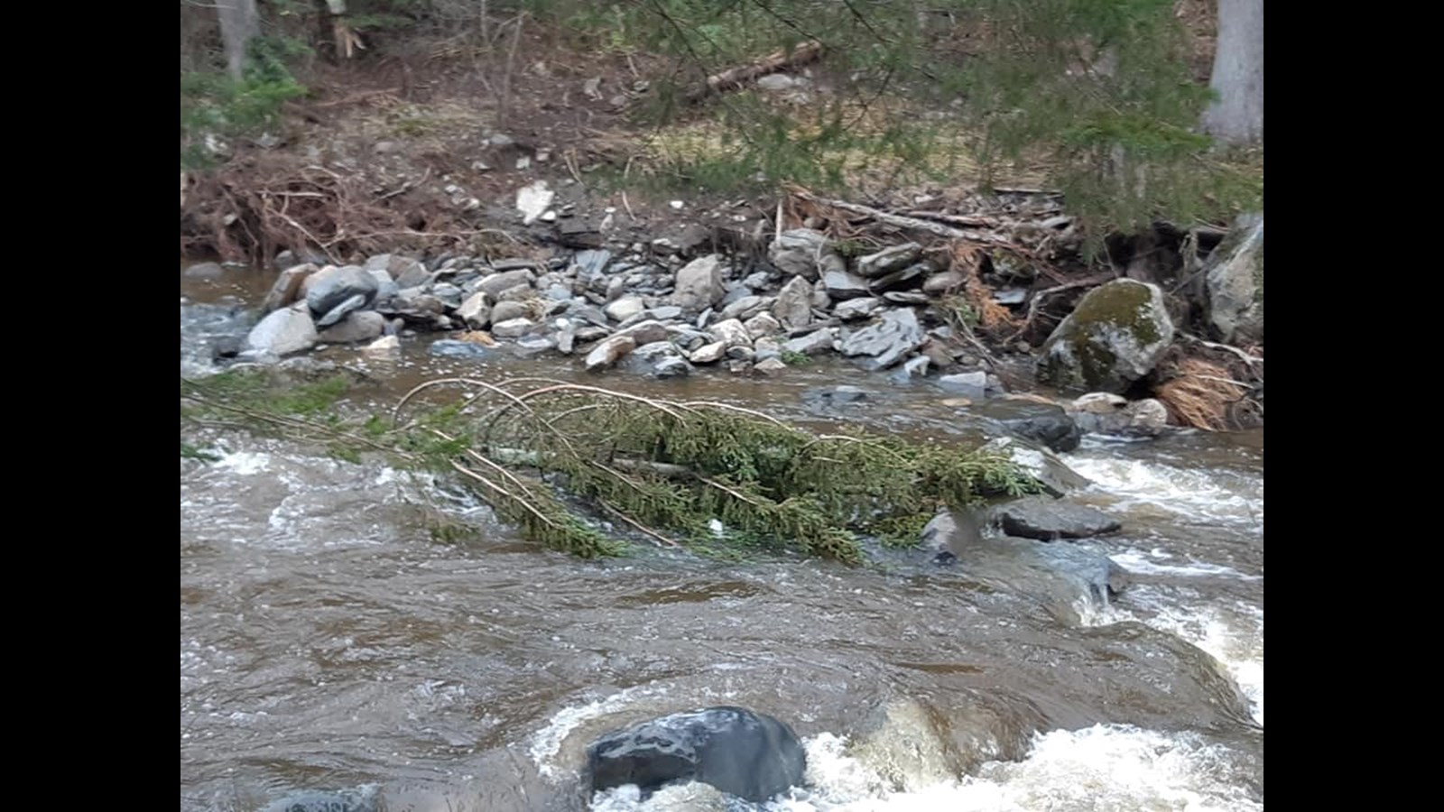 Photo-reportage : les dégats causés au camping La Roche D'or