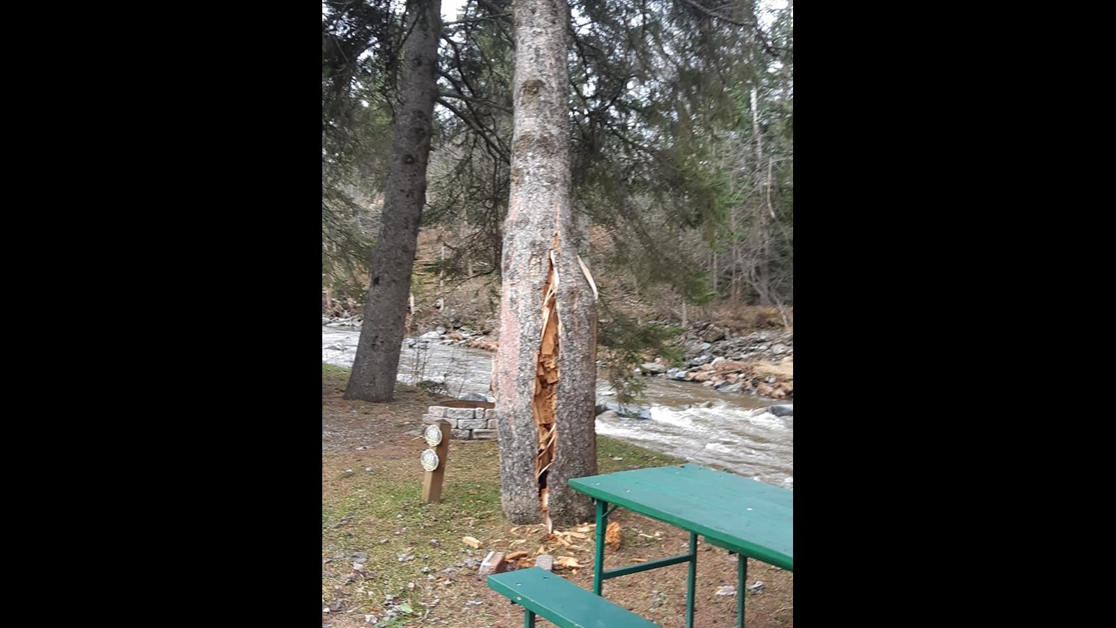 Photo-reportage : les dégats causés au camping La Roche D'or