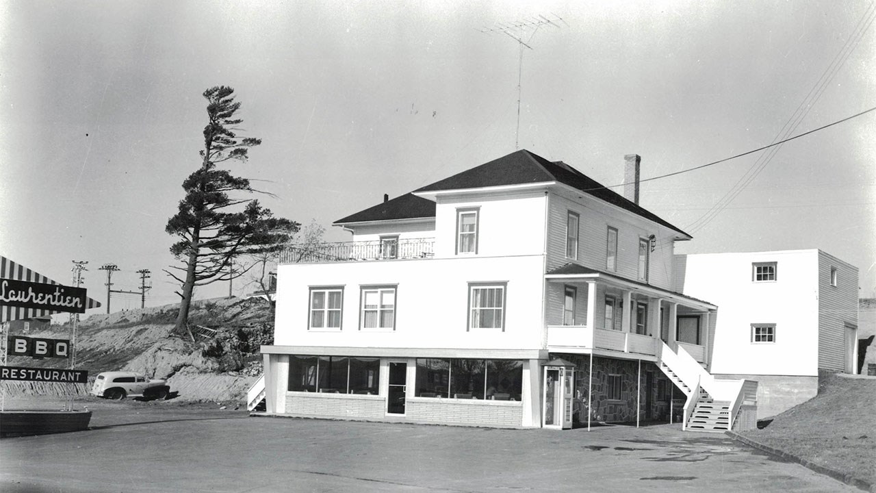 LE RESTAURANT CAFÉ LAURENTIEN DE JERSEY-MILLS